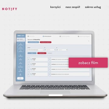 laptop showing zgłaszam.to notify website in use